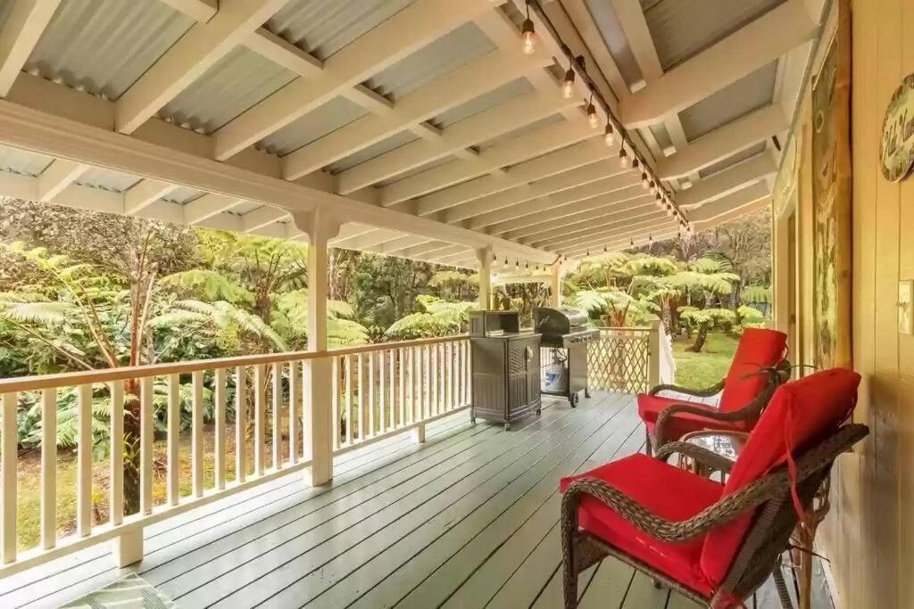 Hau'Oli Place Tiki Cottage In Volcano Bagian luar foto